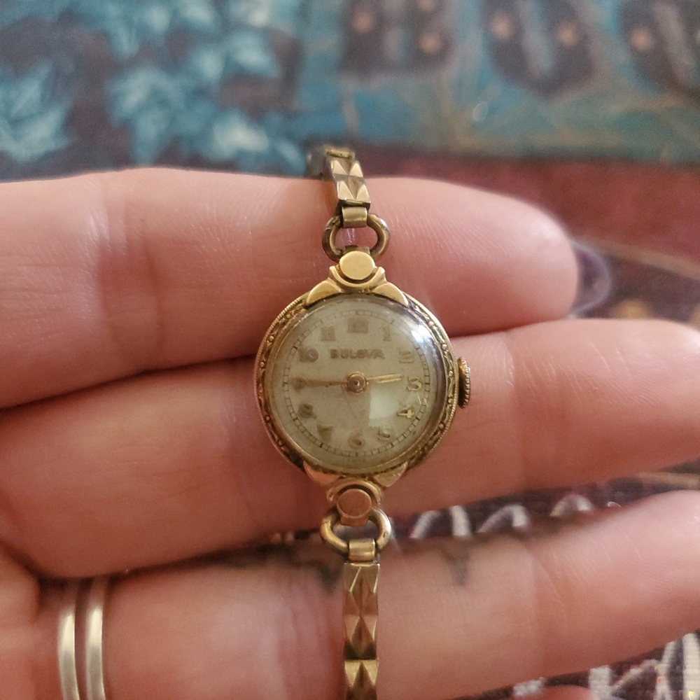 Vintage Gold Rolled Bulova Women's Watch - Picture 3 of 8